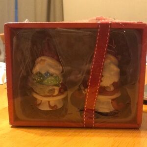 NIB Holiday Gnome Salt and Pepper Shakers